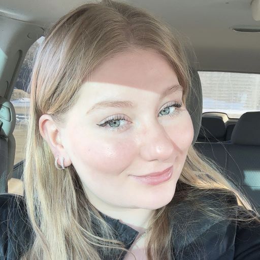 Picture of  Eve Simpson