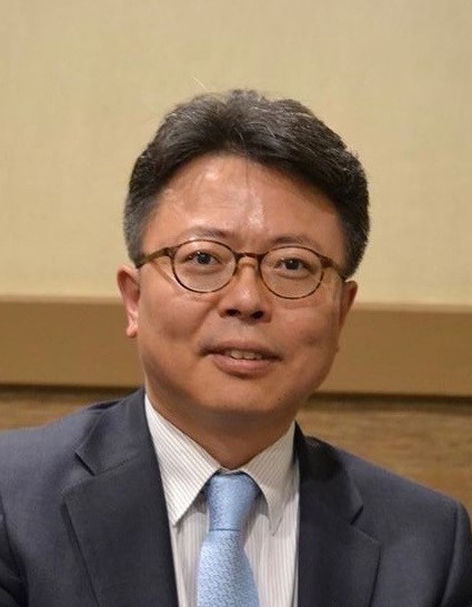 Picture of Professor Chang Gap-Soo