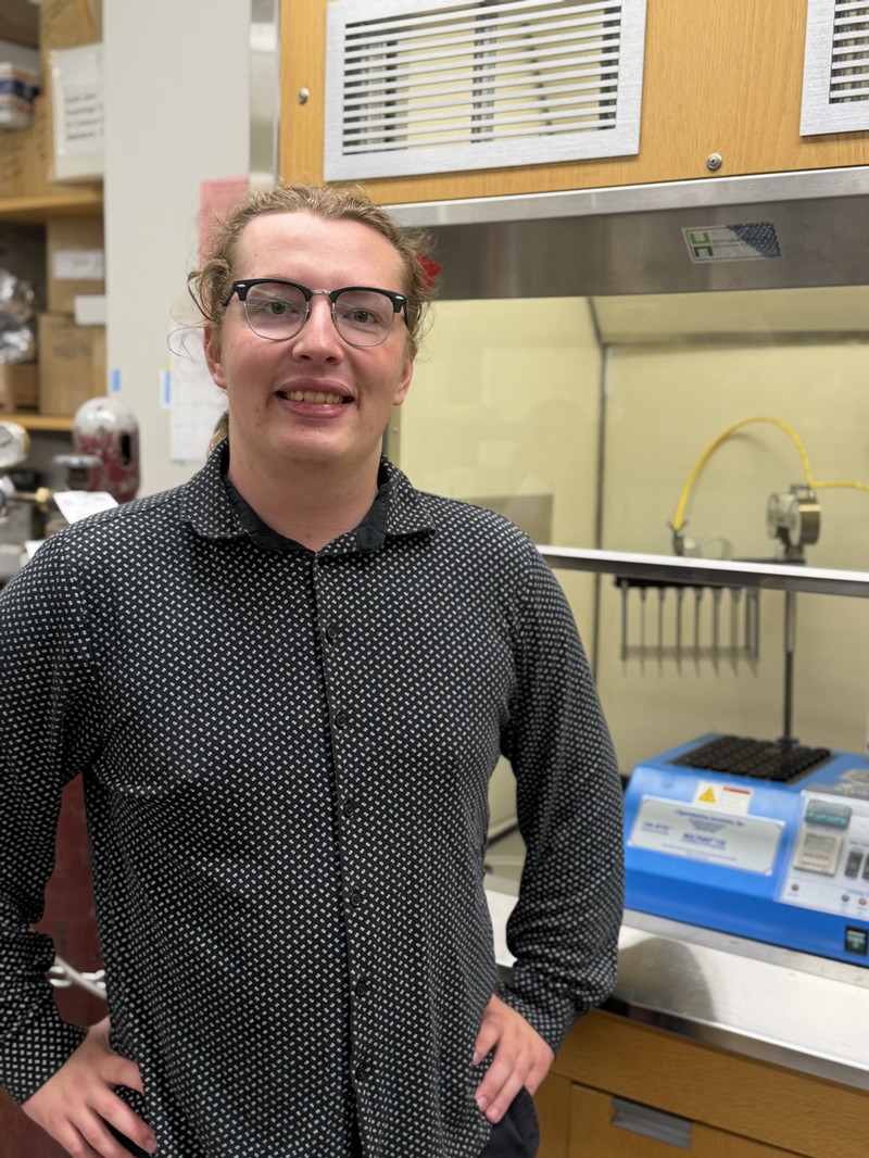 lab-headshot-xavier-gradstudent