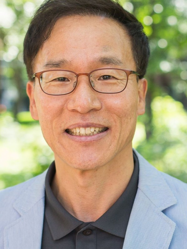 Portrait of Prof. Seok-Bum Ko